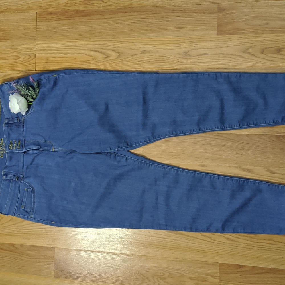 arizona Jean co skinny size 17
